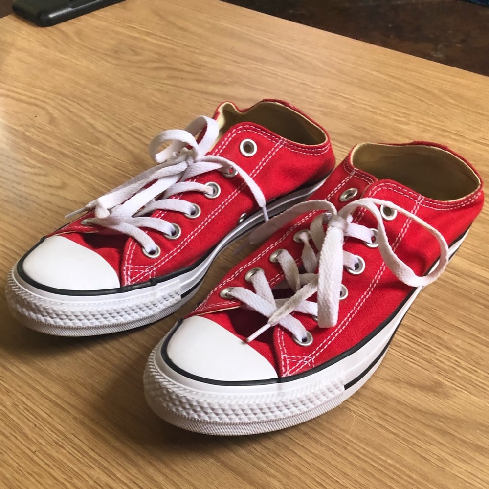 Converse— Red